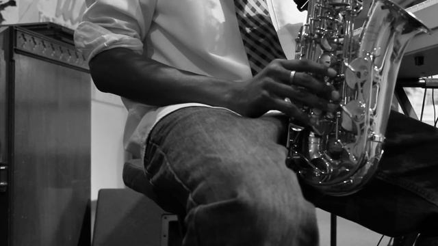 Sax смотреть онлайн