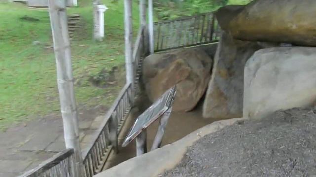 San Agustin Statue смотреть онлайн