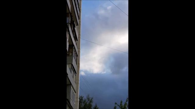 облака плывут на восток или восточный ветер смотреть онлайн