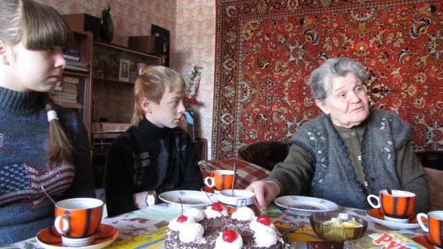 Уроки мужності й добра, 8-Б - SkoolTV смотреть онлайн