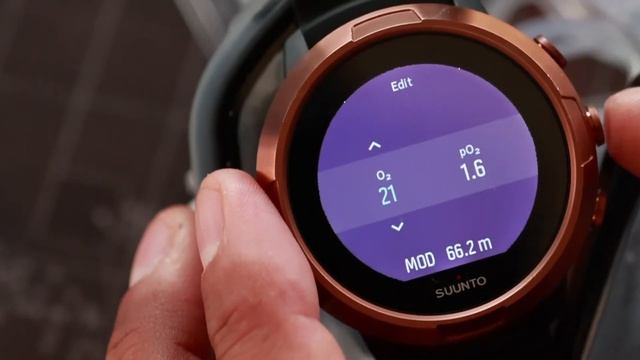 SUUNTO D5 Adjusting O2 смотреть онлайн