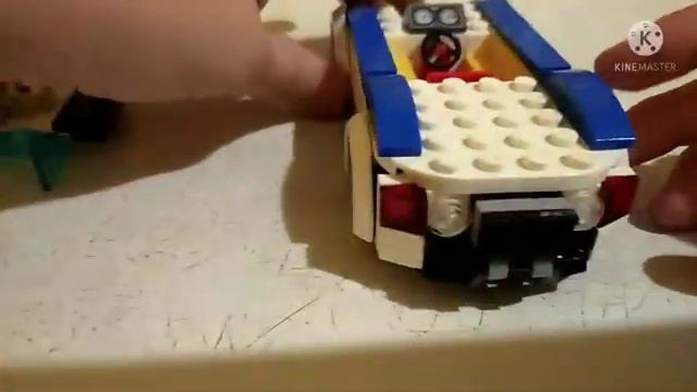 Собираем машину из лего