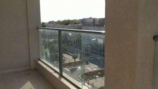 23.04.19год. Хариш. Центр города 4 комн.кв. большой крытый балкон. 0535326563 смотреть онлайн