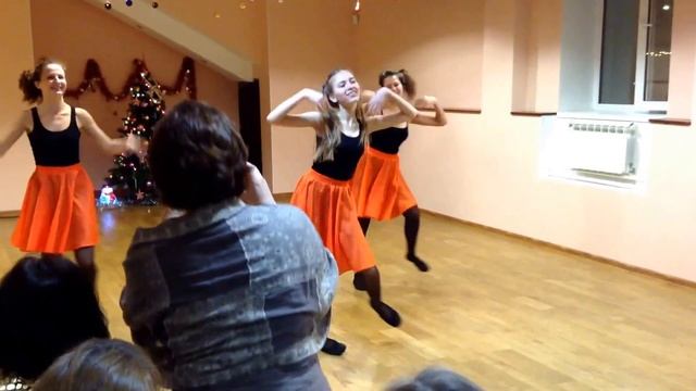 Бродвейский джаз с сюрпризом в конце смотреть онлайн