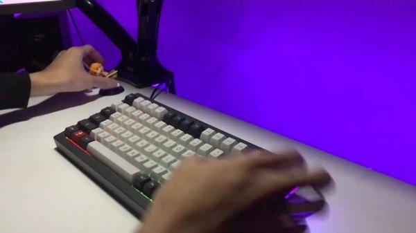 NEW AKKO 5075b Plus WITH YELLOW CREAM V3 (Quick Unboxing!)