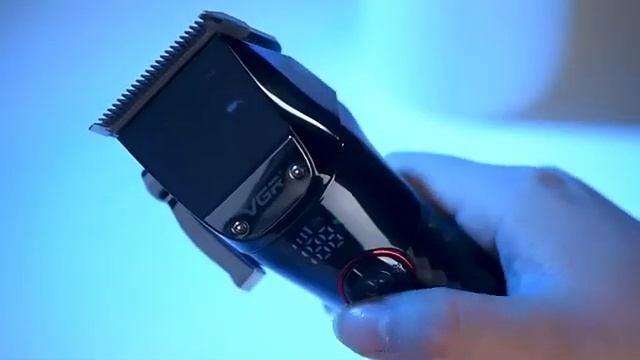 Обзор на Профессиональную машинку для стрижки с подставкой VGR Professional Hair Clipper V-682 Blac