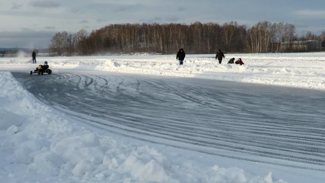 Зимний картинг на льду смотреть онлайн