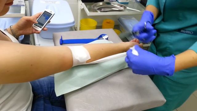 Сдача анализа крови. Инвитро смотреть онлайн