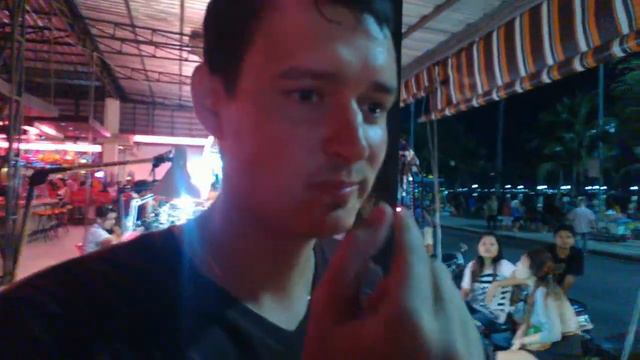 2 Сергей из Казани есть гусениц в Паттае смотреть онлайн