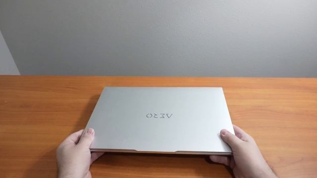 New Gigabyte Aero 16" Laptop смотреть онлайн