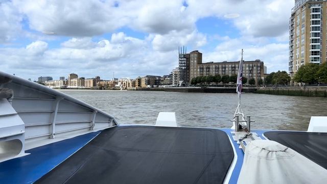 LONDON River Thames Uber BOAT Tour | Barking Riverside | Canary Wharf | Tower Bridge | Westminster смотреть онлайн