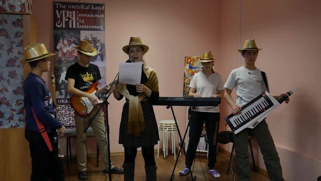 Для ЛУЧШЕГО Администратора С-Пб. Олега его любимую песню поёт Любимица-Красавица-Умница Великолепна смотреть онлайн