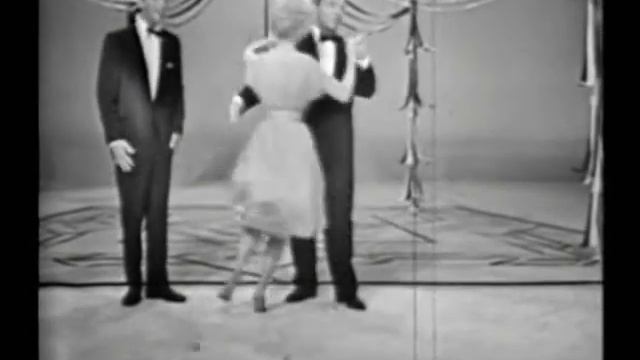 Frank Sinatra,Mitzi Gaynor,Bing Crosby & Dean Martin ::: Cheek to Cheek. смотреть онлайн