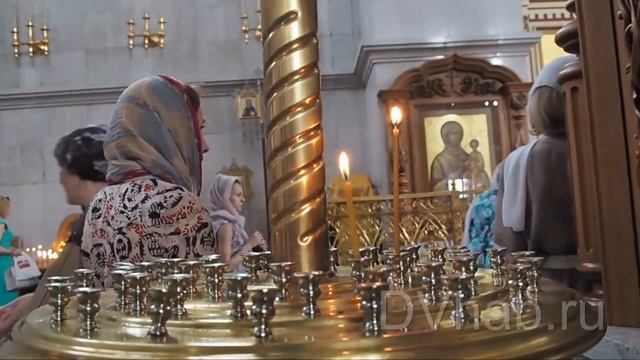 Икона и ковчег с мощами святой блаженной Матроны Московской в Хабаровске 2016 07 13 смотреть онлайн