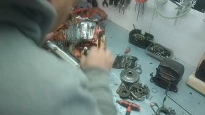 Husqvarna 365 на горячую не идет в рез