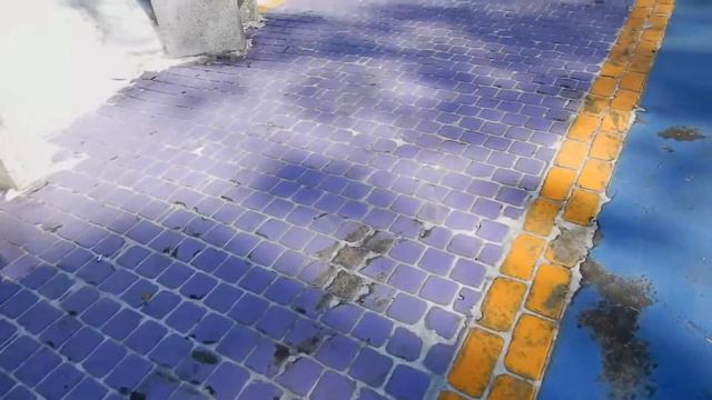 Облезлый фиолетовый сквер в Комсомольске смотреть онлайн