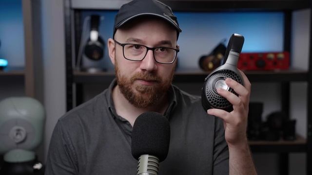 A headphone reviewer's reference gear смотреть онлайн