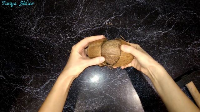 Как Разбить Кокос! Как Расколоть Кокос Дома! Как Открыть Кокос Дома/How to Beat Coconut! смотреть онлайн