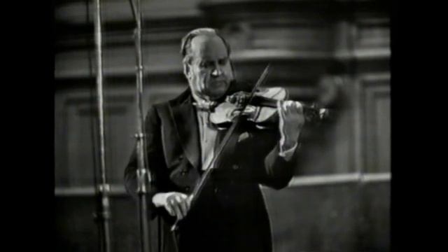 DAVID OISTRAKH. F. Schubert - Valse Caprice [Frieda Bauer, piano] 1972 смотреть онлайн