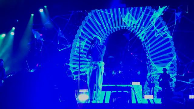 Childish Gambino - Redbone (LIVE @ GOVERNORS BALL 2017) смотреть онлайн