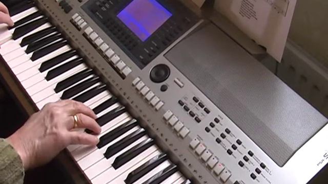 Blue Angel, Yamaha Psr S700