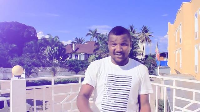 Clips Hommage a Babia : Mathy Kasongo et Mike Lokamba ba yembi ko leka ba musiciens смотреть онлайн