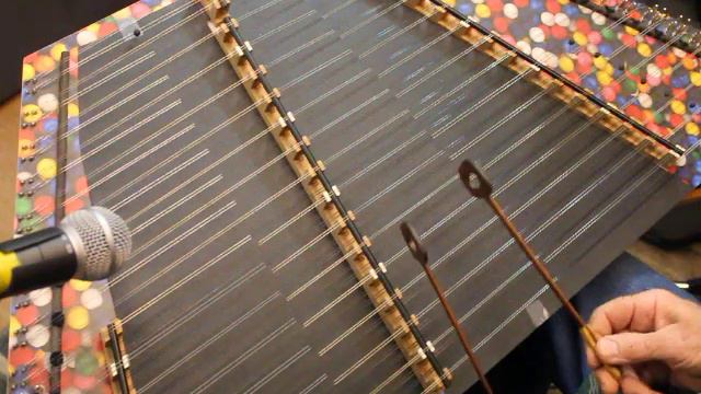 Teach a Tune with Chris Foss, Tom and Jerry смотреть онлайн