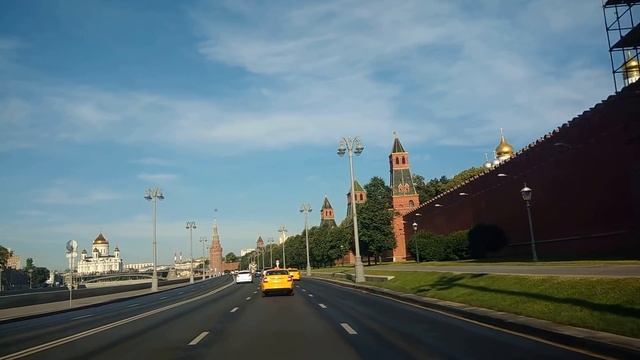 . Москва-Кремль-Кремль. Поездка на автомобиле по городу смотреть онлайн