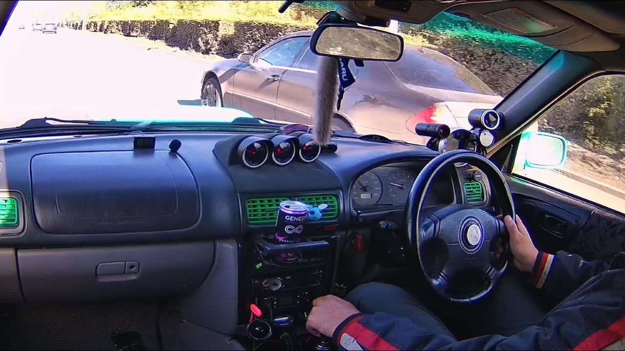 Буйный 500й Мерс снимает на телефон смотреть онлайн