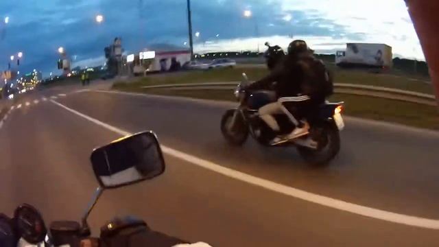 Honda CB400SF смотреть онлайн