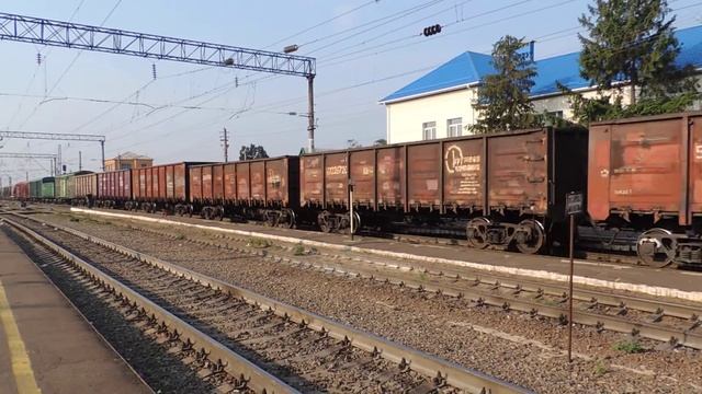 "Поезд со 2 пути из сортировочного парка" под ВЛ80С-2078/1287﻿ смотреть онлайн