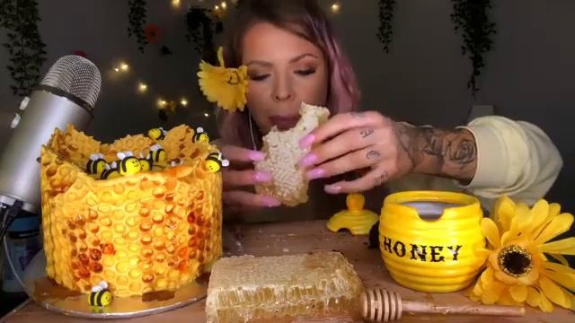 Асмр еда на камеру ?? смотреть онлайн