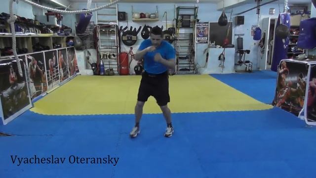 Перемещения в кикбоксинге.Разноименные движения.