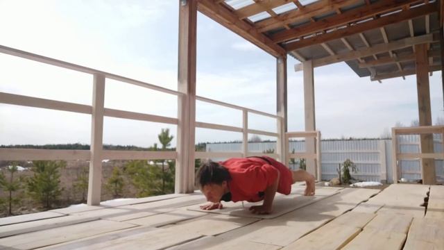 Утренняя йога на даче. смотреть онлайн