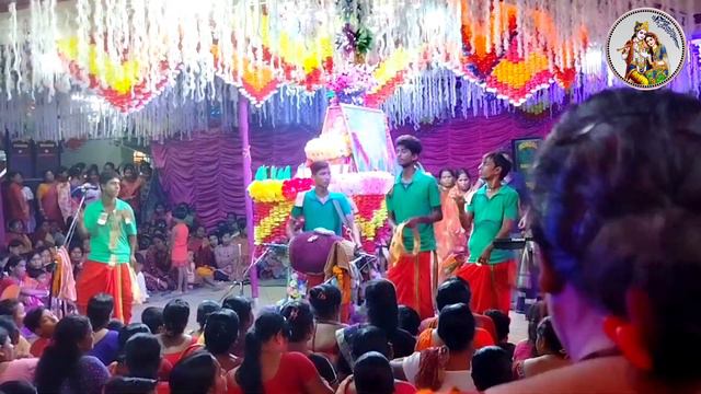 হাটা সাওয়ানকি ঘাটা হরে কৃষ্ণ সুরে // Molloy Pramanik // Hata Sawan Ki Ghata // Hare krishna song смотреть онлайн