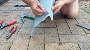 как самому сделать угол желоба 90 градусов