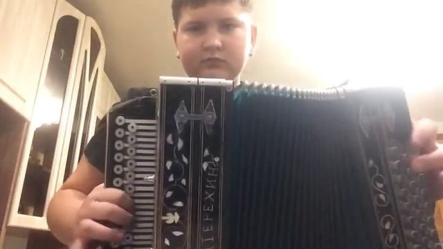 Шпарит в 12 лет на гармони? «МАТАНЯ» от Андрея Федотова смотреть онлайн