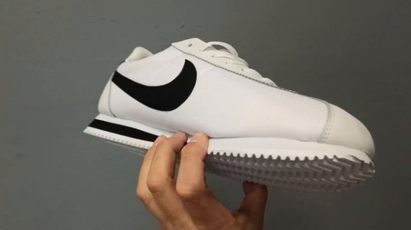 Nike Cortez белые
