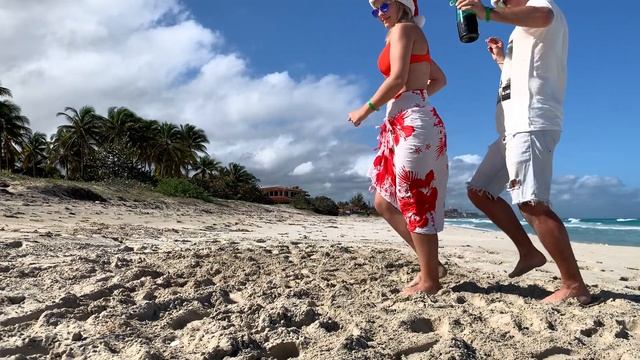 Jerusalema Challenge New Year On The Beach / Танец Jerusalema в новый год на кубинском пляже