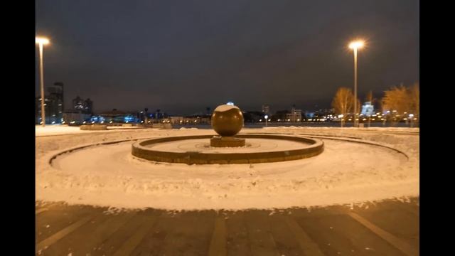 Ночной Екатеринбург в движении / Night Ekaterinburg In motion (Timelapse) смотреть онлайн