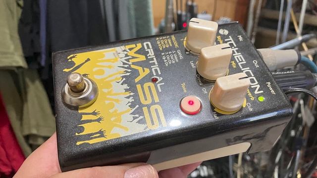 TC HELICON Critical Mass 人聲效果器 смотреть онлайн