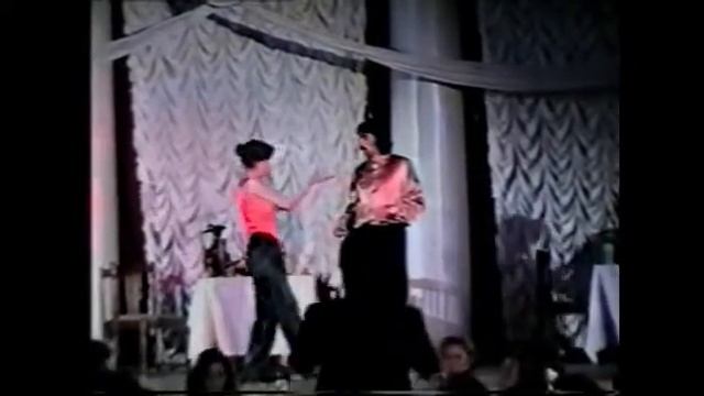 "Паяцы" дуэт Тонио,Недда (Геликон-опера,1993г.) смотреть онлайн