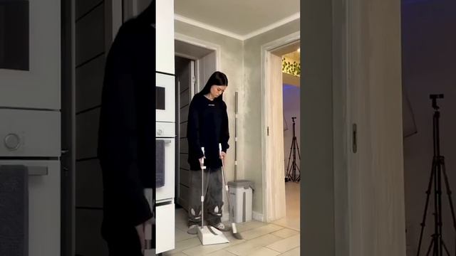 ДАША ДОШИК СТАРЕЕТ смотреть онлайн