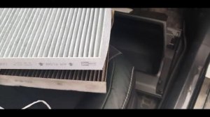 Замени сам фильтр Toyota Rav4 2013-2019 за 1 минуту. Replace air filter Toyota rav4.