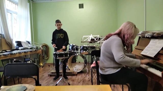 Александр Шор-"Бурлеска"для малого барабана. исп. Бакиров Роман. конц. Грякалова Ж. В. смотреть онлайн