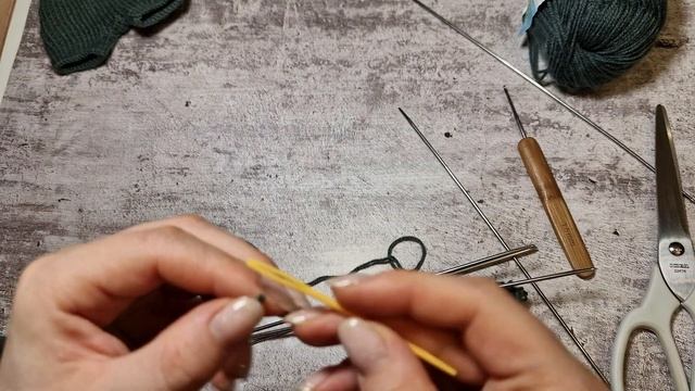 Штанишки спицами для игрушки Лисёнок смотреть онлайн