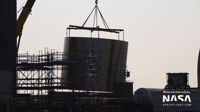 SpaceX Boca Chica - Starship SN5 Begins Stacking in VAB смотреть онлайн