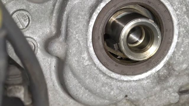 How to Replace Harmonic Balancer 11-17 Toyota Camry смотреть онлайн