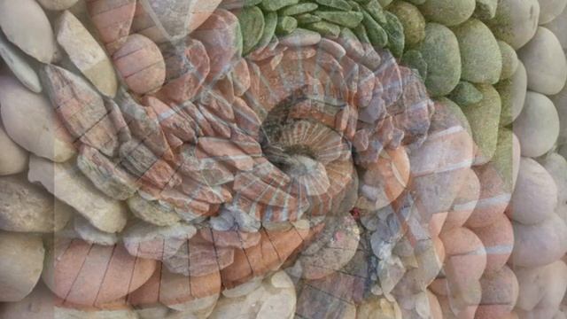 КАК КРАСИВО ОФОРМИТЬ УЧАСТОК. КАМЕНЩИК ОТ БОГА смотреть онлайн