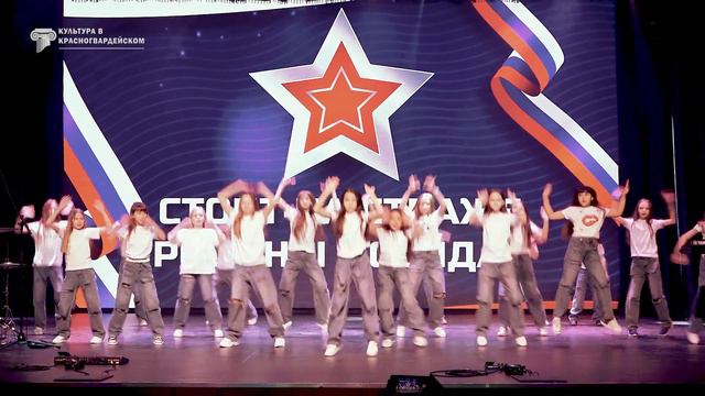 Стоит на страже Родины - солдат смотреть онлайн